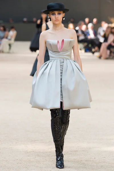 Look 53
